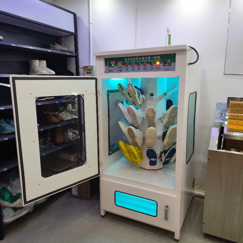 Automatyczna pralka do butów,  – Sneaker Care Equipment recenzja i cena